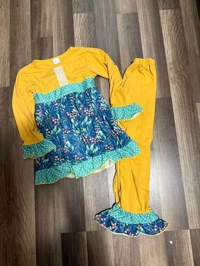 Girls Yellow Floral Ruffle boutique Set